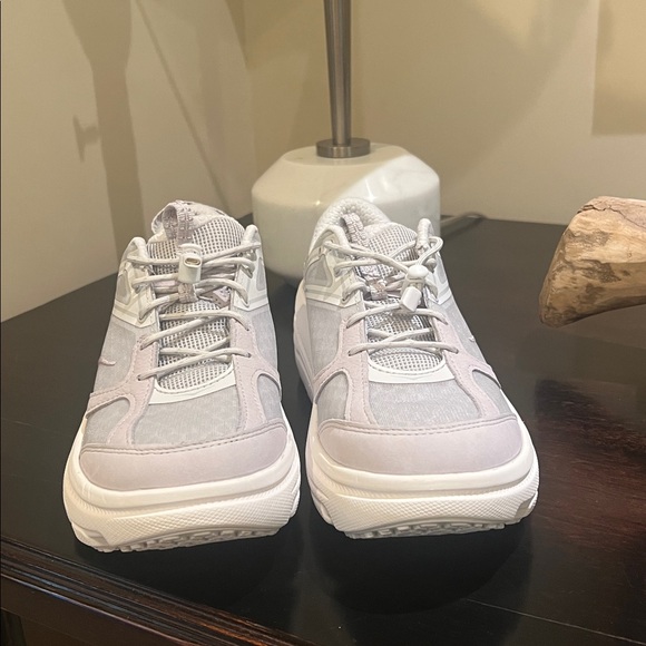 NWOT Hoka Sneakers - Picture 5 of 8